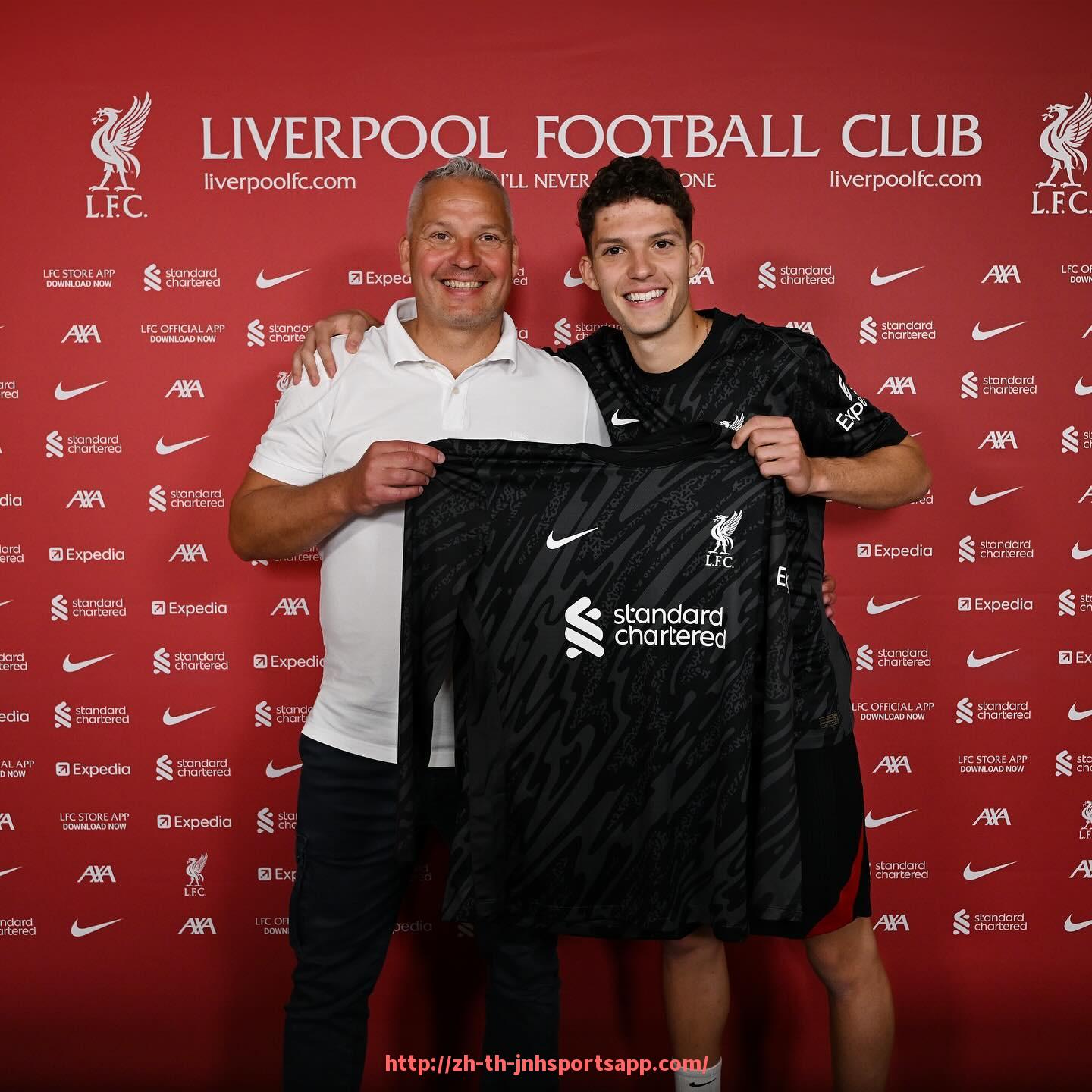 金年会app-2017年英超球员粤语解说版视频及精彩回顾